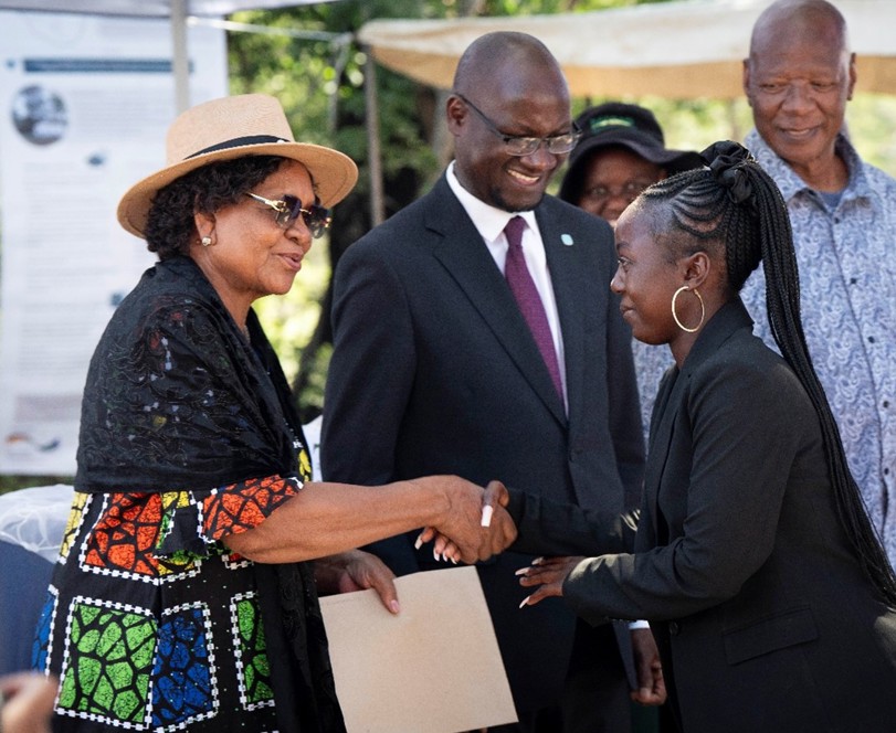 Graduation in Ngamo Farm with Zimbabwe Minister Linkwasha