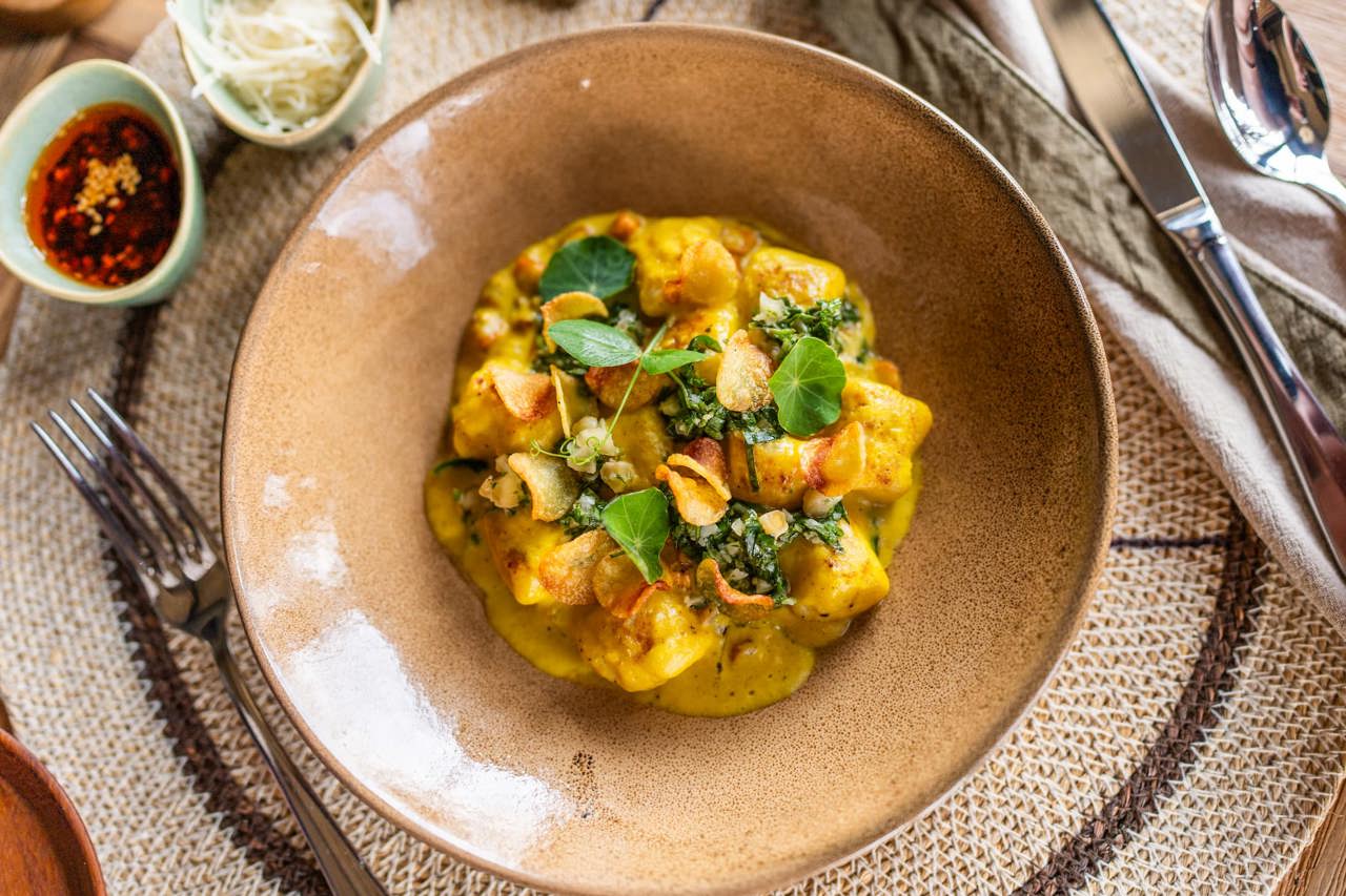 Magashi Peninsula serves only the best and freshest ingredients with local flavour