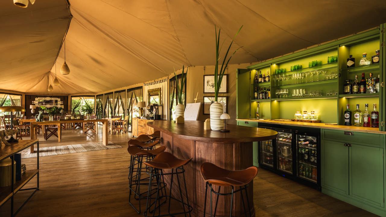 No safari is complete without a gin and Tonic at the rustic natural bar setting 