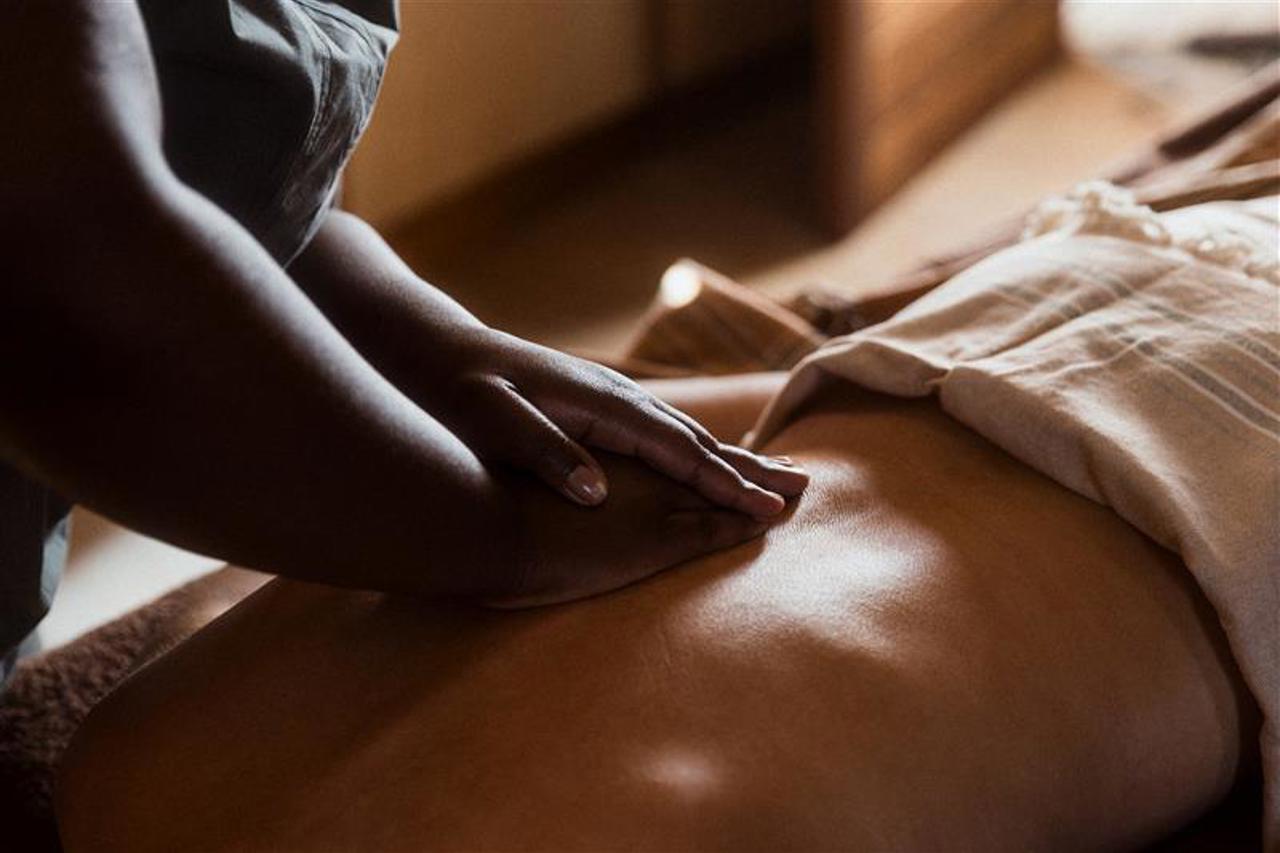 Back massage treatment